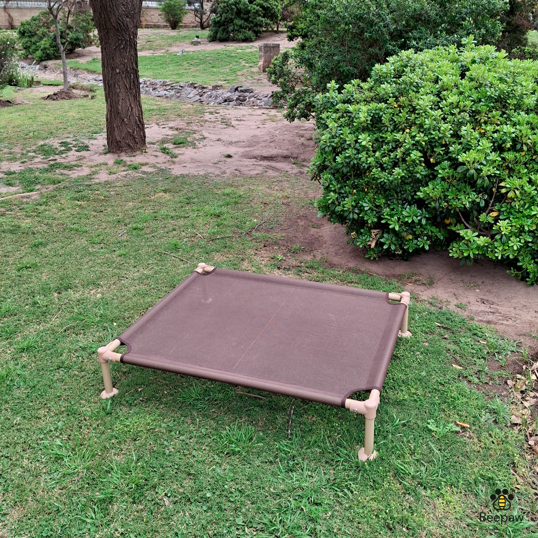 CAMA EN ALTURA MALLADA PARA PERROS 90*71*18CM - Imagen 3
